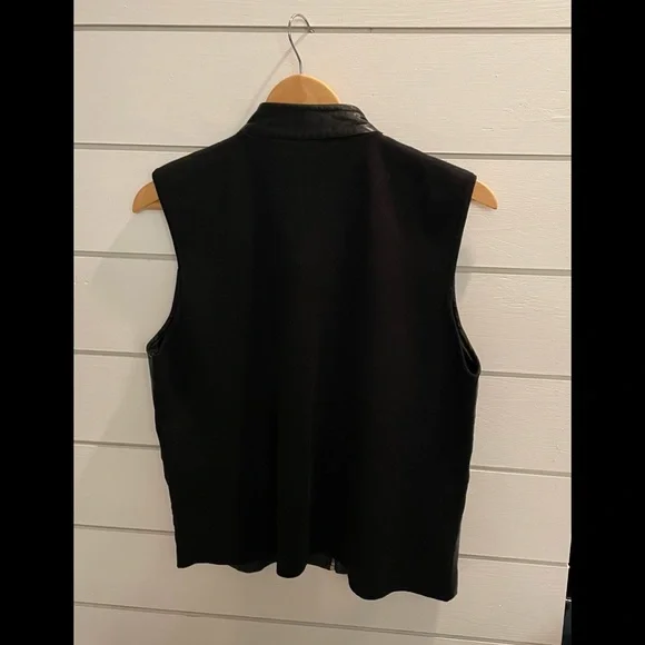 Nygard Collection black genuine leather front vest large - Picture 2 of 5